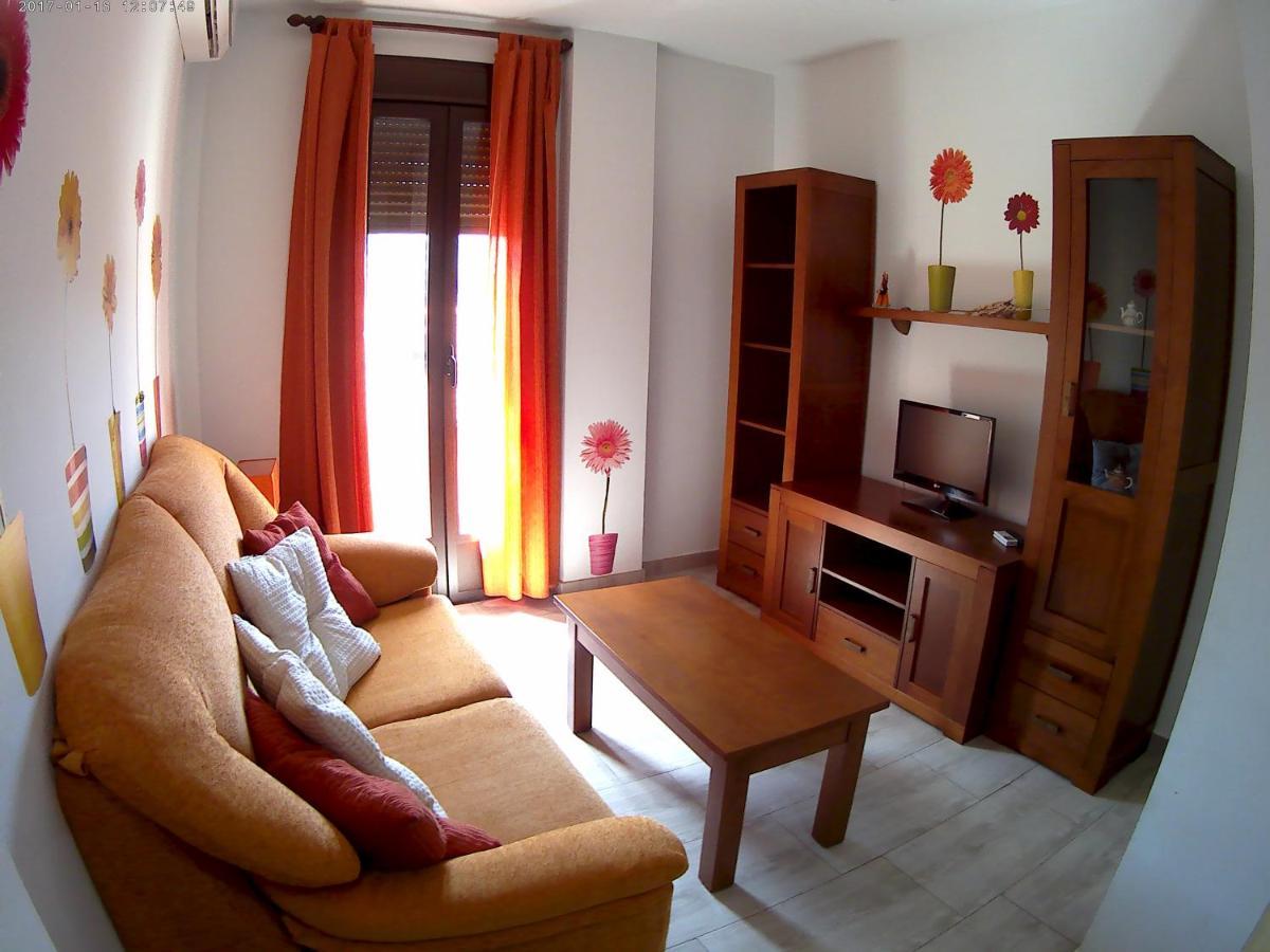 Apartamentos Turisticos Mirayuste Гвадалупе Экстерьер фото