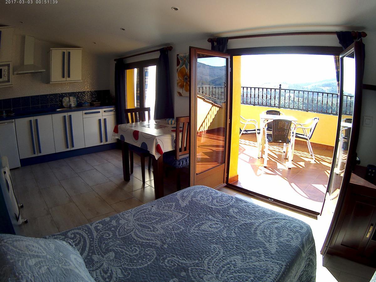 Apartamentos Turisticos Mirayuste Гвадалупе Экстерьер фото